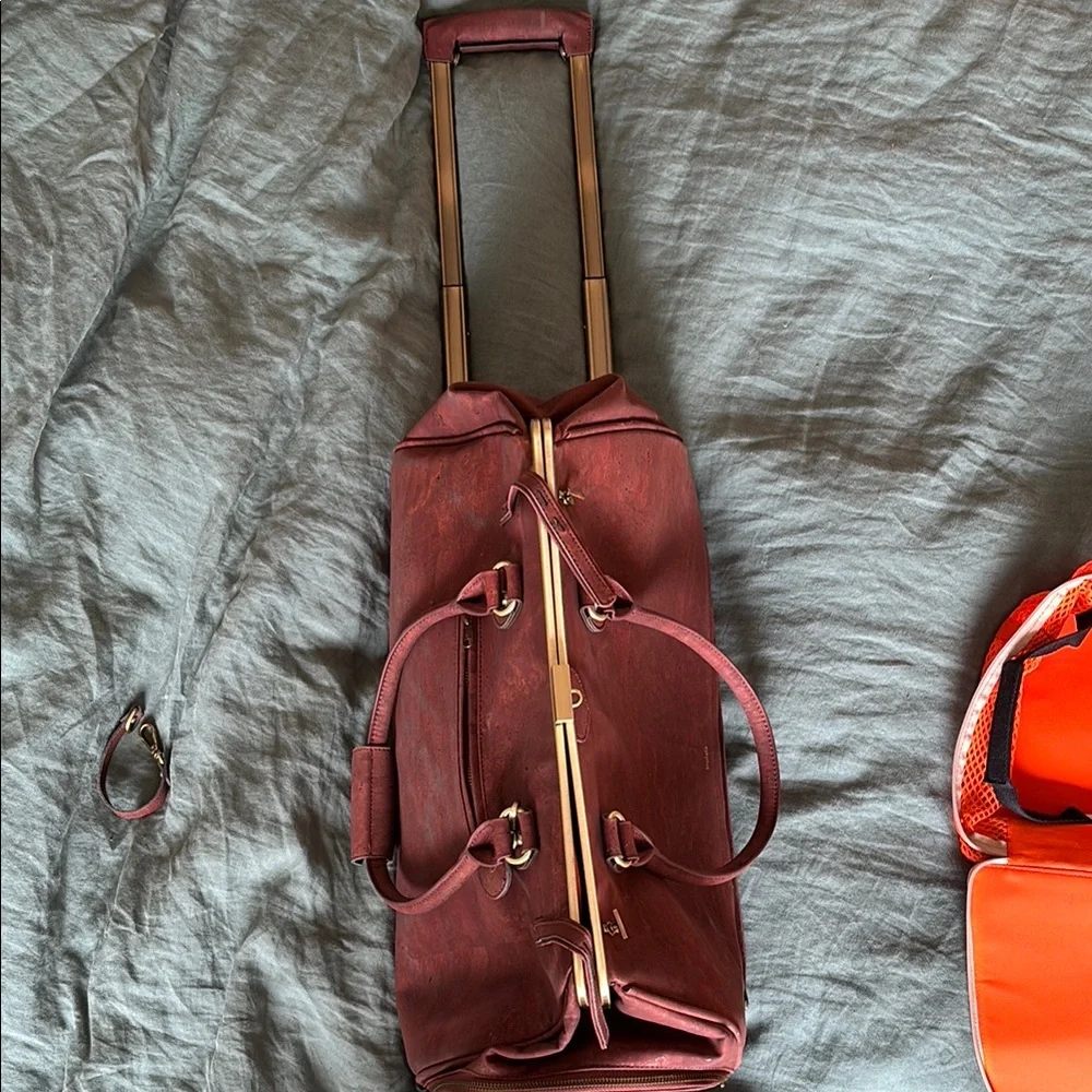 Brown Cork Leather bag Trolala laflore paris packing cubes and luggage adapter - Picture 14 of 14